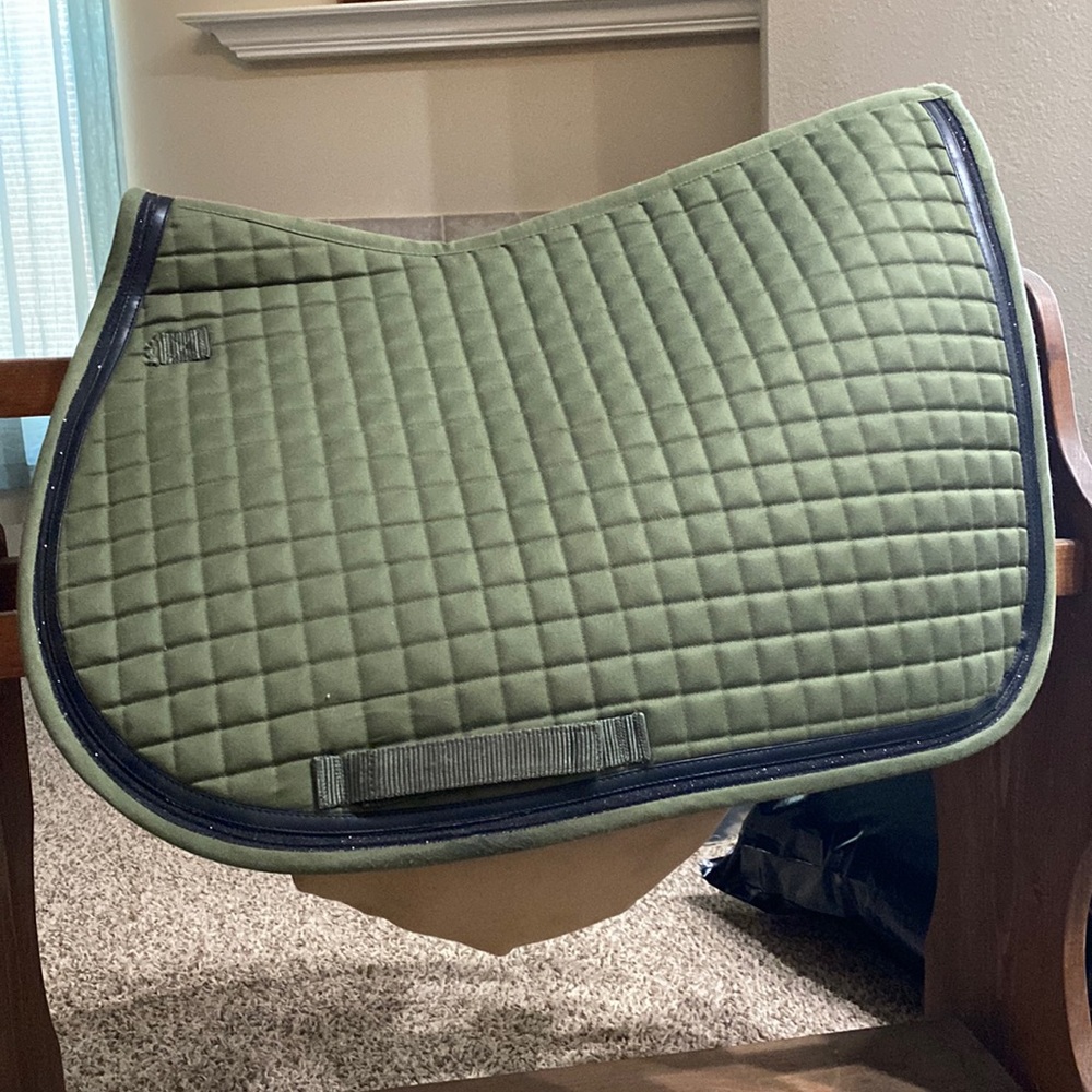 NWOT AP / Jump Saddle Pad Olive with Black Glitter Trim